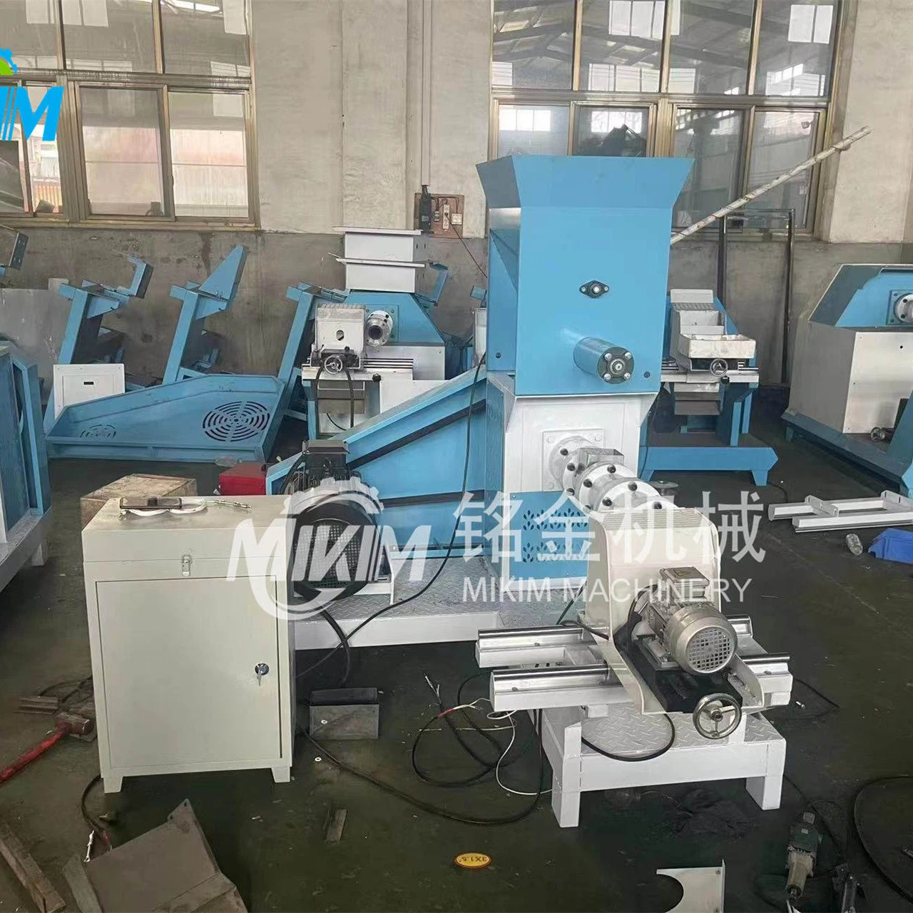 feed extruder186 feed extruder186