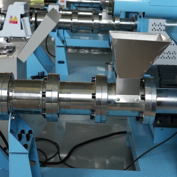 200kg Per Hour Fish Feed Extruder best